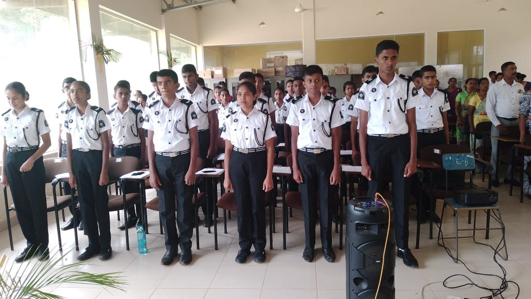 ශාන්ත ජෝන් ගිලන් රථ හමුදා දෙවන කණ්ඩායම් නිල ලාංඡන පැලඳවීම